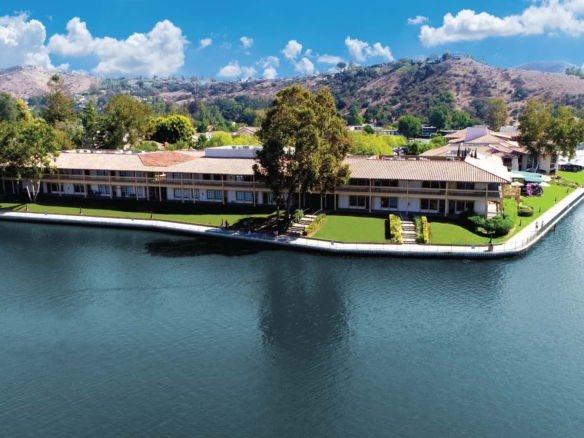 32107, 32123, 32129, 32131 & 32133 Lindero Canyon Road, Westlake Village, California, 91361
