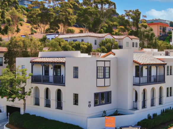 3990, Old Town Avenue, San Diego County, California, 92110